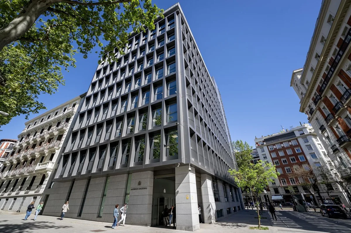 La Audiencia Nacional sienta en el banquillo desde este lunes a un hombre por presunta colaboración "virtual" con DAESH