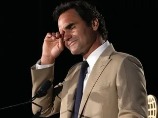 EN IMAGES. « Un des plus grands honneurs de ma vie » : ému aux larmes, Roger Federer entre au Panthéon du tennis