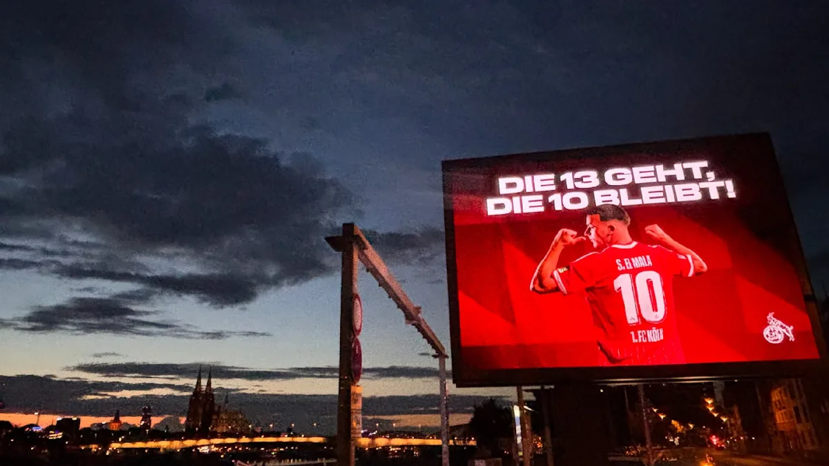 FC-Werbeaktion in der Stadt - Ganz Köln erstrahlt im El-Mala-Glanz