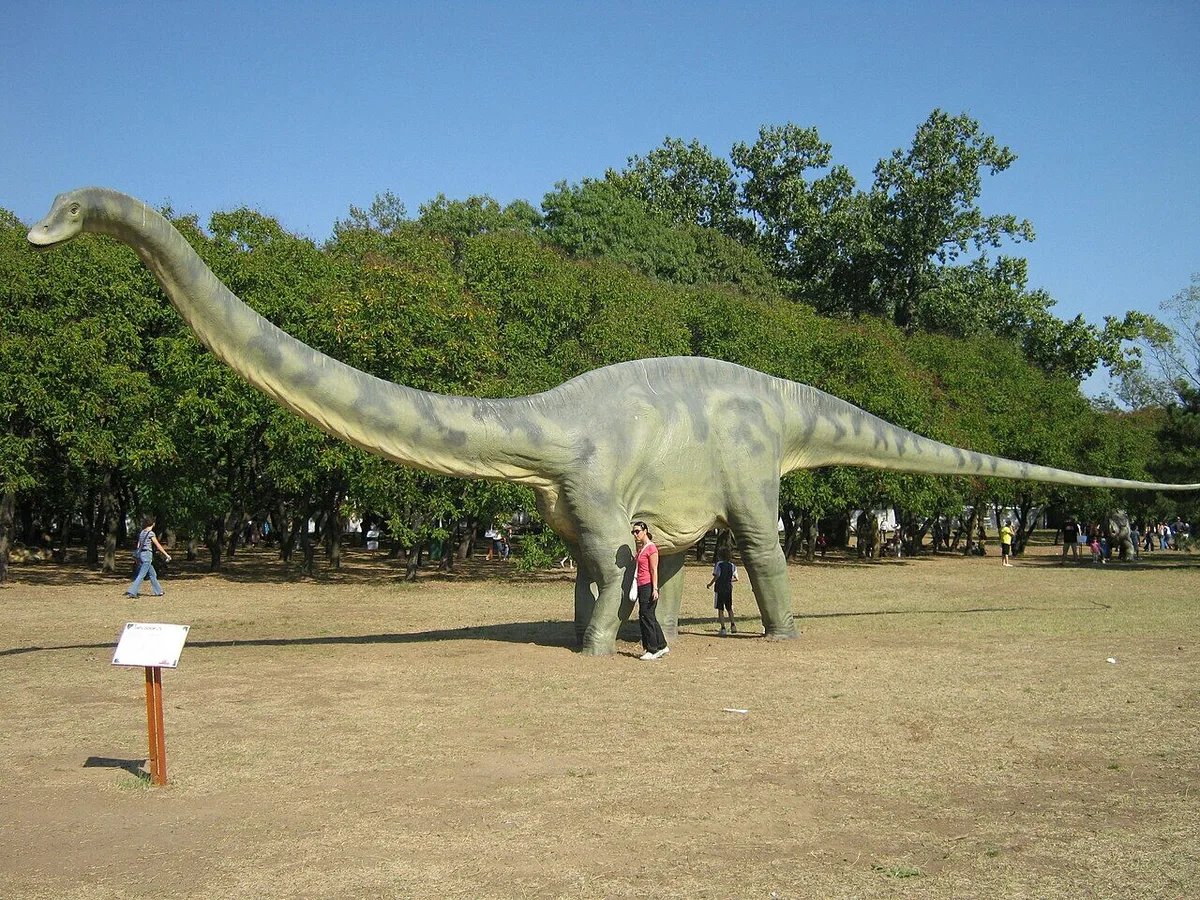 Encontrado em Espanha um gigante inédito que mostra como dinossauros “atravessaram” o Atlântico