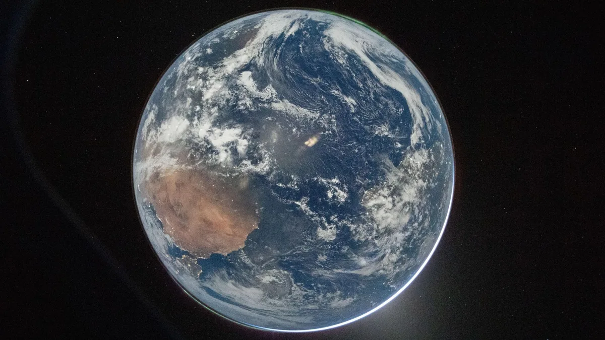 Earth's poles shifted surprisingly fast during the age of dinosaurs, ancient sea levels reveal