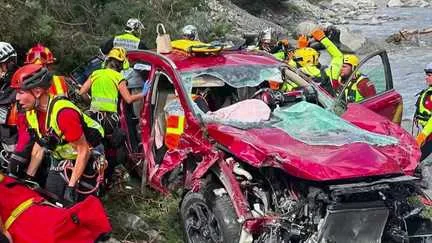 Une voiture percutée par un éboulement dans les Hautes-Alpes, deux blessés graves