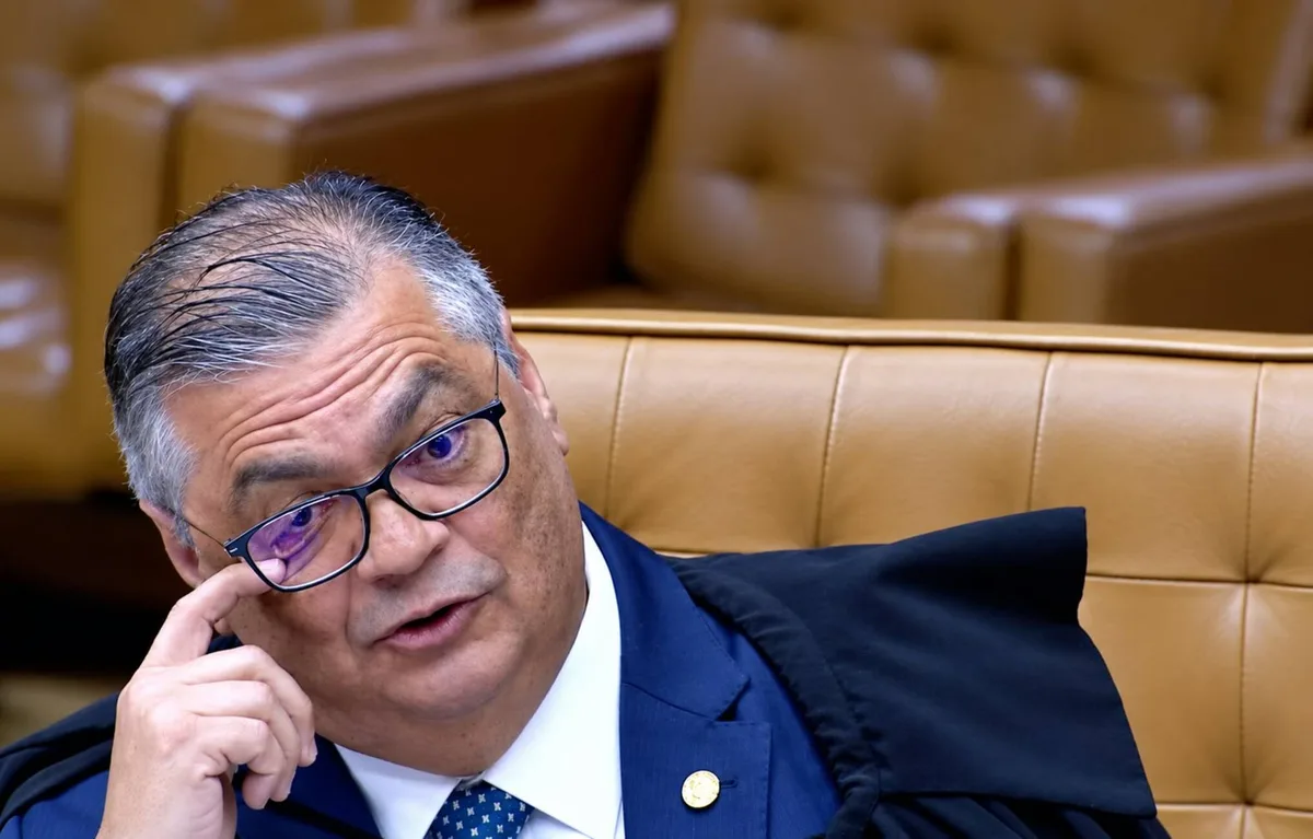Alvo de Dino é internado no MA após ter paralisia facial