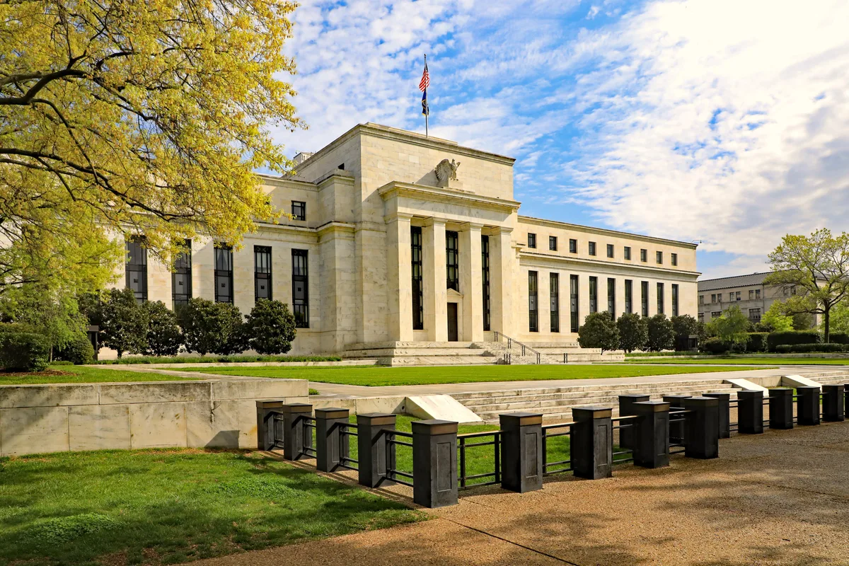 La Fed rompe tres años de pausa: sube tasas y reconfigura el mapa cambiario