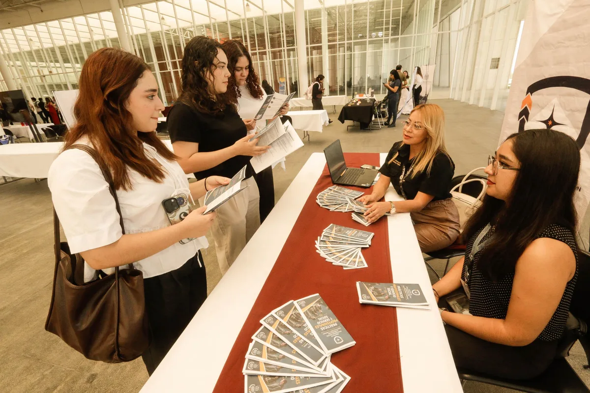UAdeC lleva a cabo Talent Boost en Arteaga; participan 40 empresas e instituciones