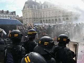 Manifestations lycéennes : une centaine d’interpellations en Bretagne et des vidéos qui choquent