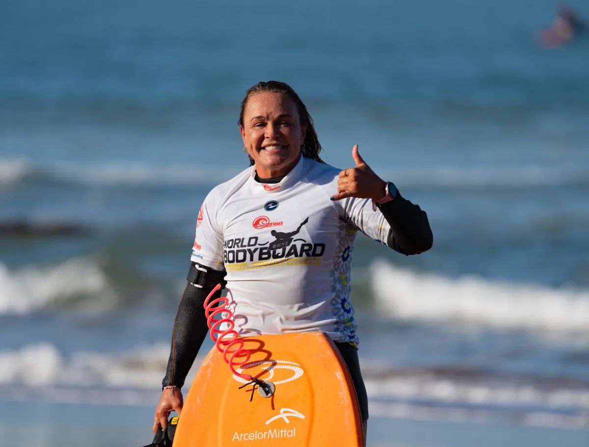 Neymara Carvalho estreia no Circuito Mundial de bodyboarding nas Maldivas