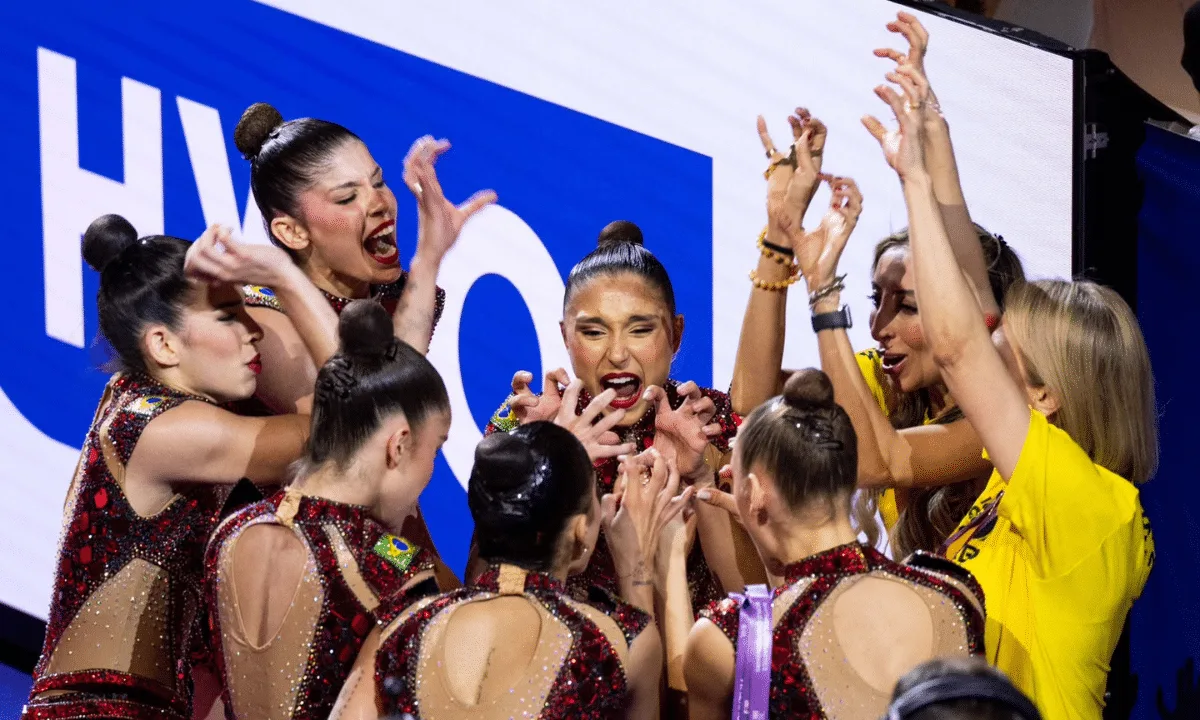 Brasil é bronze no Mundial de ginástica rítmica e garante vaga em LA-2028