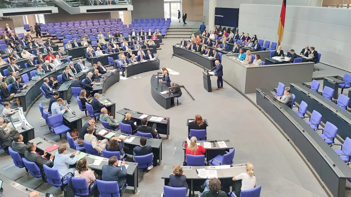 Polizei musste einschreiten - AfD-Kollegen sollen sich im Bundestag geprügelt haben