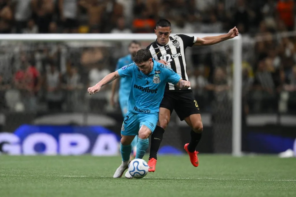 Atlético-MG recebe o Santos na Arena MRV em busca de mais uma vitória no Brasileirão