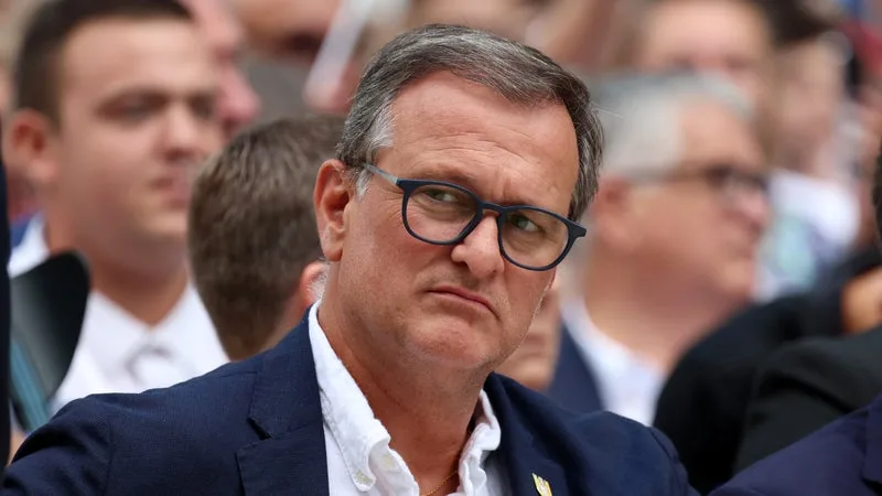Présidentielle 2027: Louis Aliot affirme que le RN a déjà "plus de 400" parrainages d'élus mais déplore un "système très imparfait"