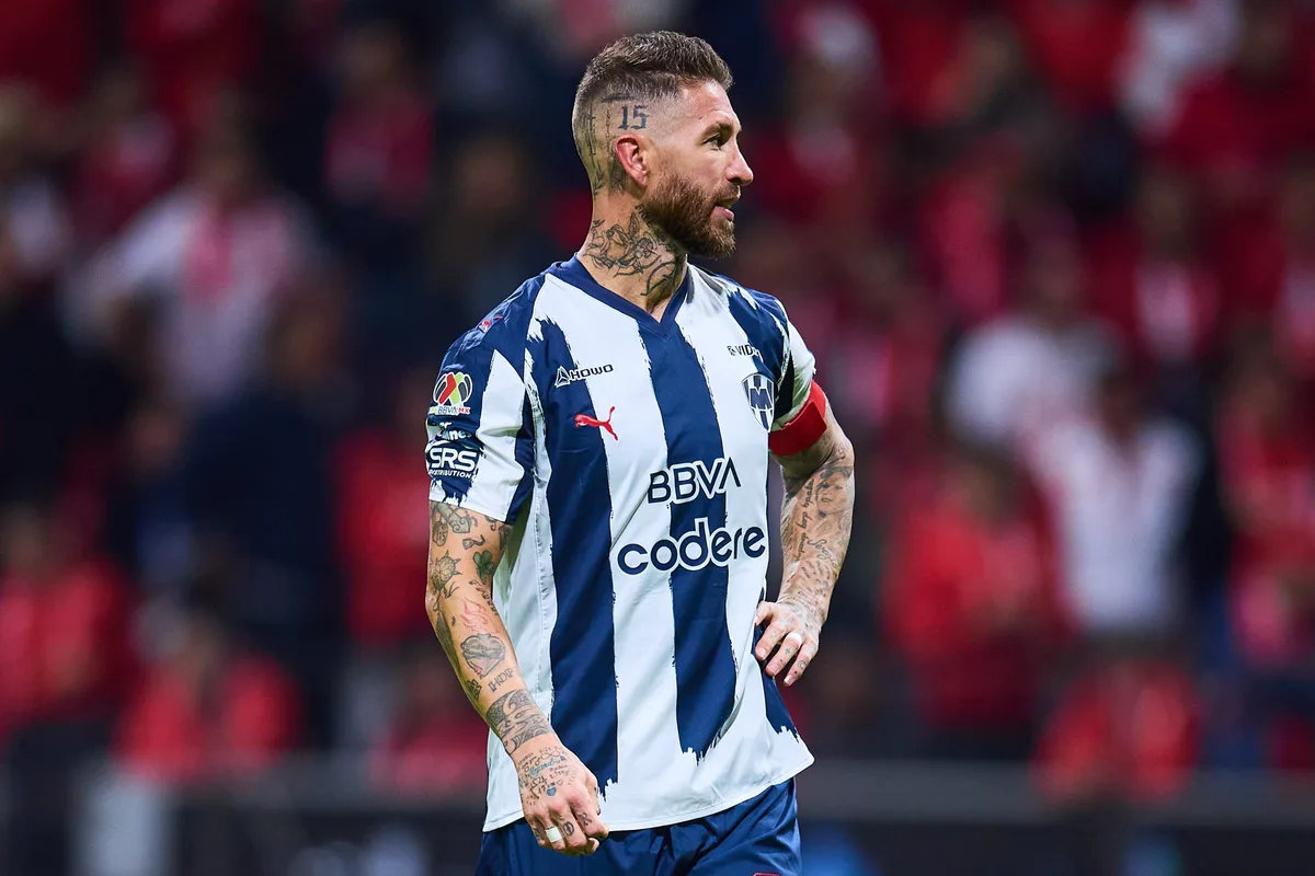 Sergio Ramos también mira el banquillo como opción de futuro