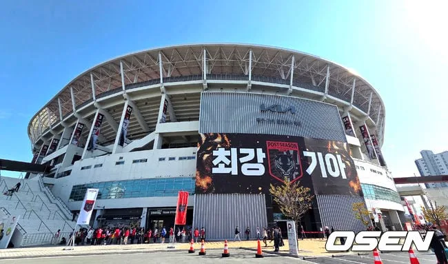 [사진]준PO 1차전 앞둔 광주-KIA 챔피언스 필드