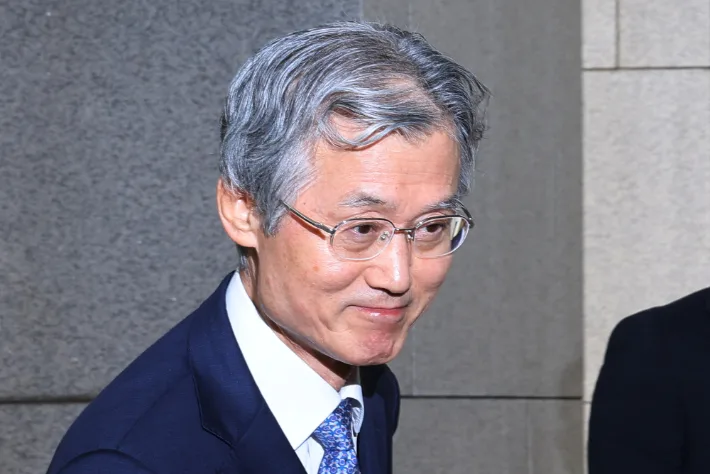 與 "사법 정치꾼 탄핵" vs 野 "탄핵 몰이"…법사위 조희대 충돌