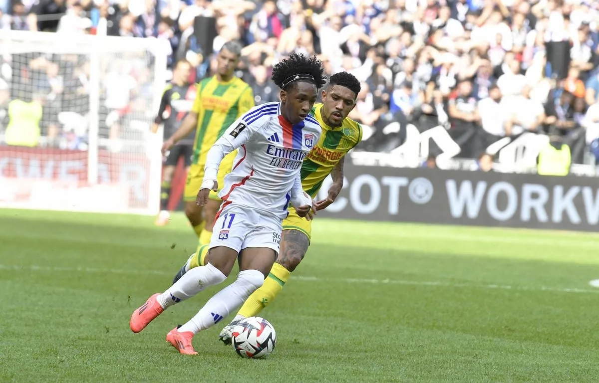 EN DIRECT Mercato : Fofana vers Sunderland, un deal à 140 millions en vue entre cadors anglais... Suivez la dernière journée avec nous