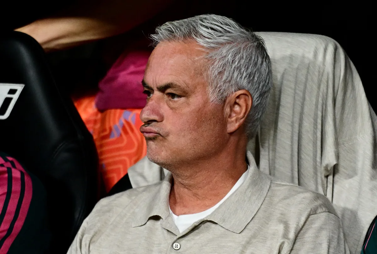 Mourinho diz que Bola de Ouro "tem lado político" e reivindica prêmio para atletas do Real Madrid