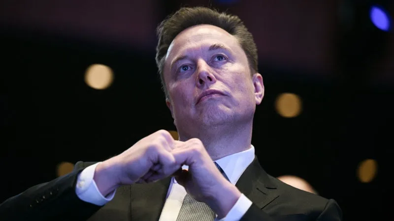 9,5 milliards de dollars pour payer des fonctionnaires à ne pas travailler: Elon Musk devait faire faire des économies à l’État américain mais son remède a coûté très cher