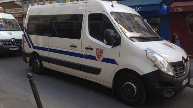 В пригороде Парижа около 90 кондиционеров украли из грузовика, пишут СМИ