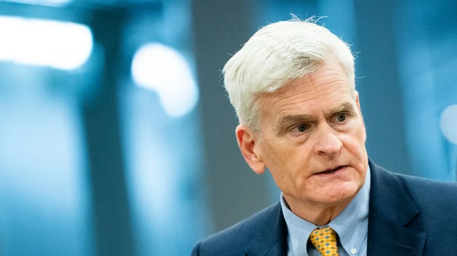 Cassidy criticizes Trump's FDA pick, says her role in vaccine order is 'almost disqualifying'
