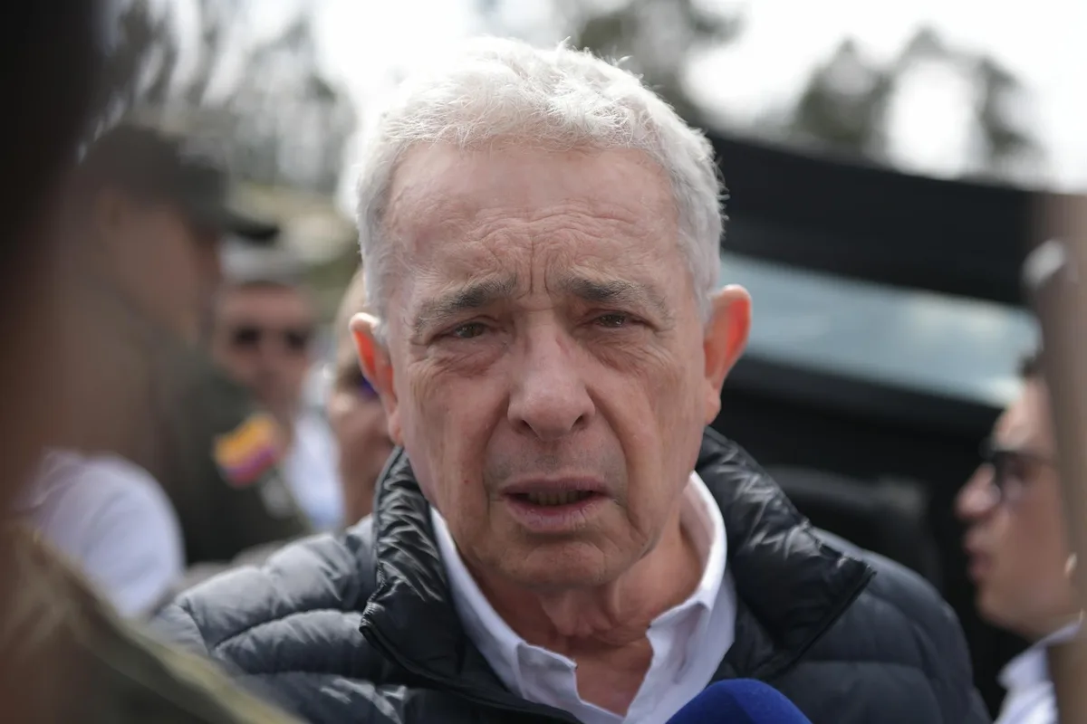 Caso Álvaro Uribe: Fiscalía negó solicitud de aplazamiento de la indagatoria contra el expresidente por las masacres de El Aro y La Granja
