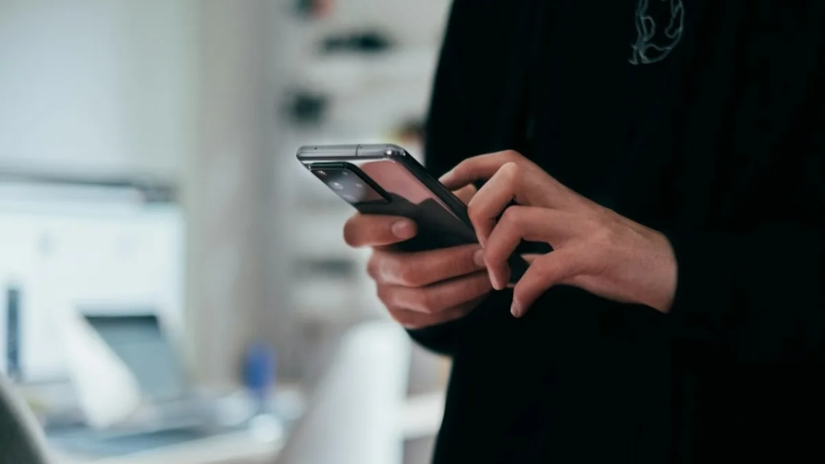 Vinted down: Thousands say app not loading amid outage; 'Please fix it'