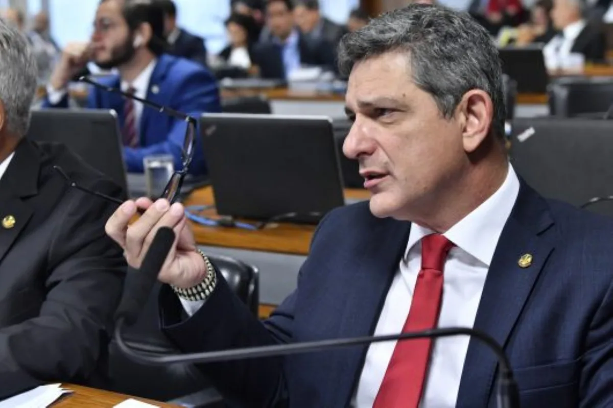 CCJ do Senado aprova PEC da Segurança Pública