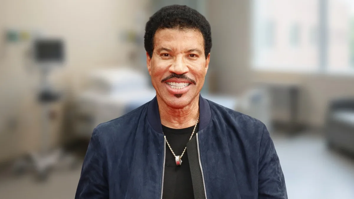 Hospitalizan a Lionel Richie en unidad de terapia intensiva tras malestar en pleno concierto