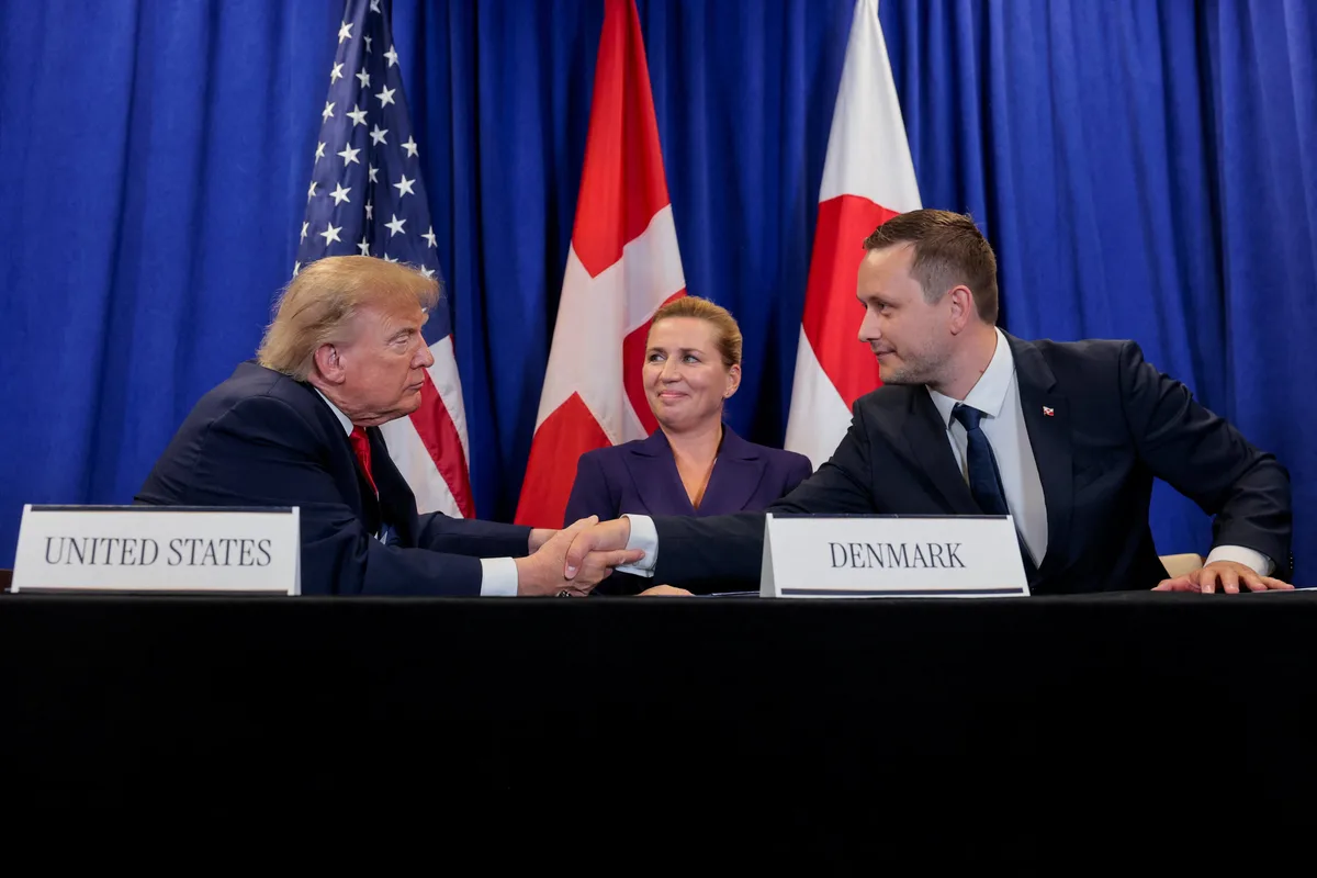 Trump firmó el acuerdo de seguridad con Dinamarca para proteger a Groenlandia de las amenazas de Rusia y China