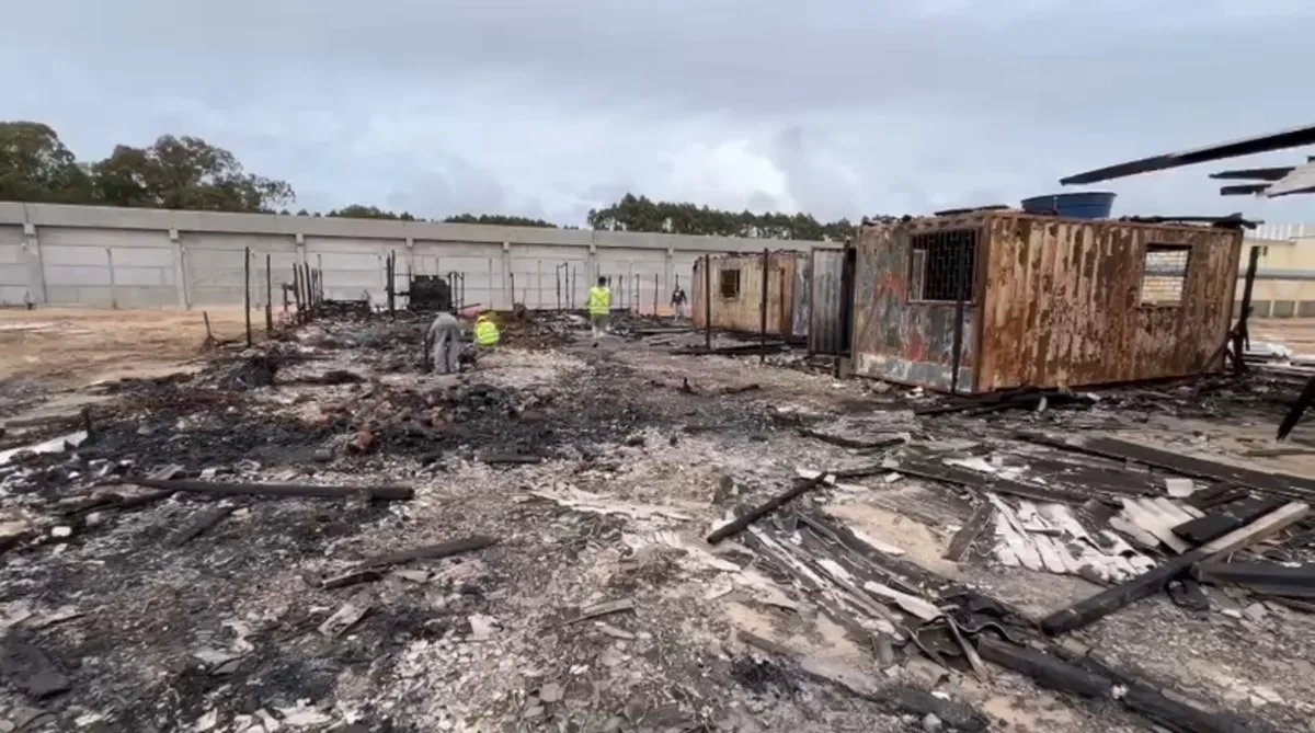 Incêndio atinge área externa de nova unidade prisional no RS