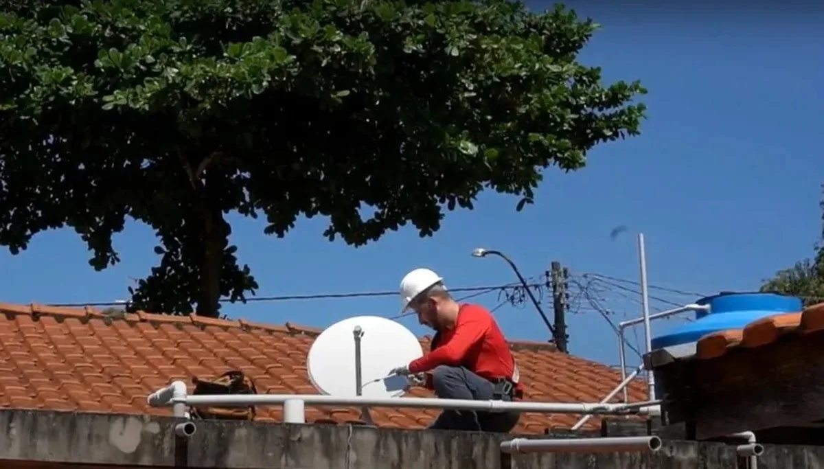 Santa Cruz e Dormentes recebem atendimento gratuito sobre parabólica digital