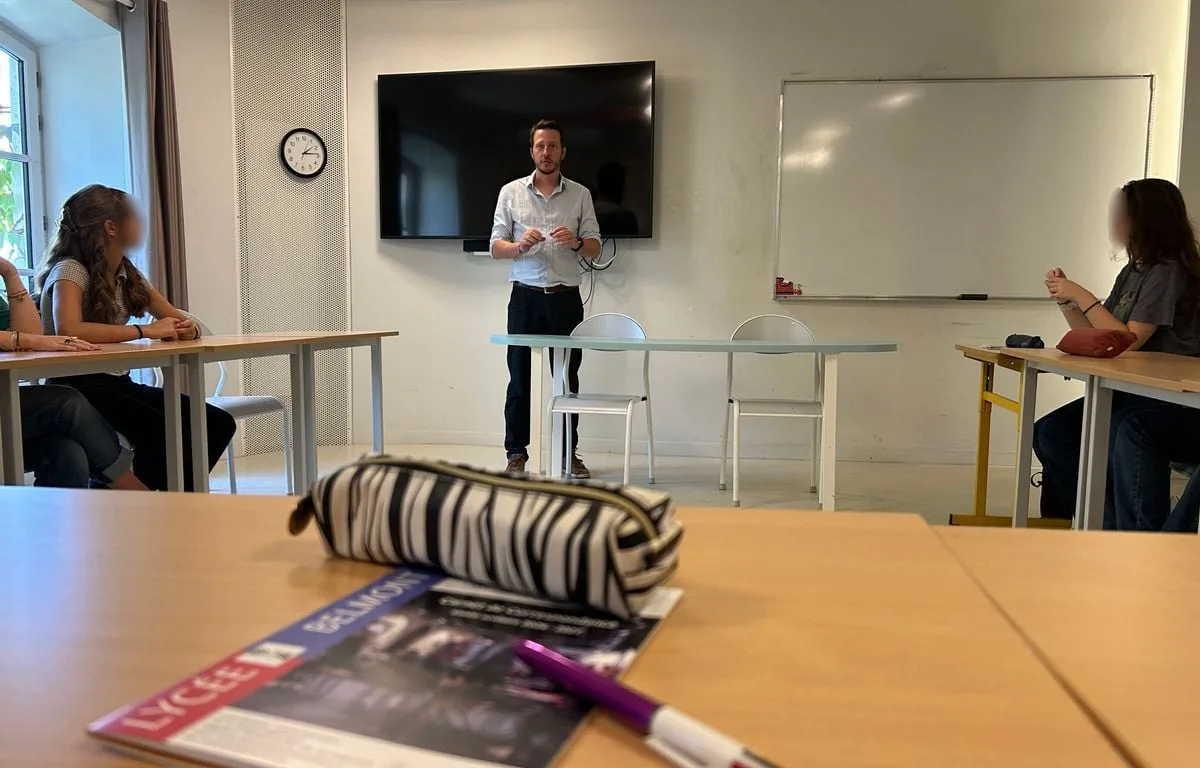 Rentrée scolaire 2026 : « Moi aussi, j’ai envie de réussir »… À Lyon, un microlycée pour les élèves « décrocheurs »