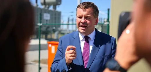 Sven Schulze (CDU): Ministerpräsident von Sachsen-Anhalt äußert sich zu Wahlplakat-Panne