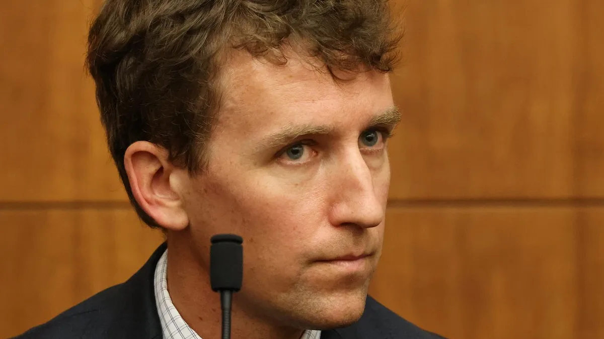 Ex-marido de Clancy "perdoou-a". "Fiz o melhor que podia"