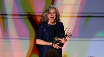 Sally Field defende diversidade e Alan Cumming apela ao voto na noite dos Emmys