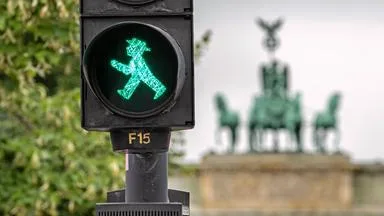 Das DDR-Ampelmännchen wird 65