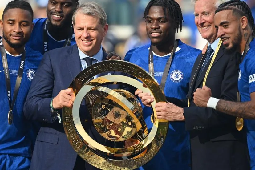 Les milliardaires américains Todd Boehly et Mark Walter, à la tête de Chelsea, envisagent de vendre leurs parts à l'actionnaire majoritaire
