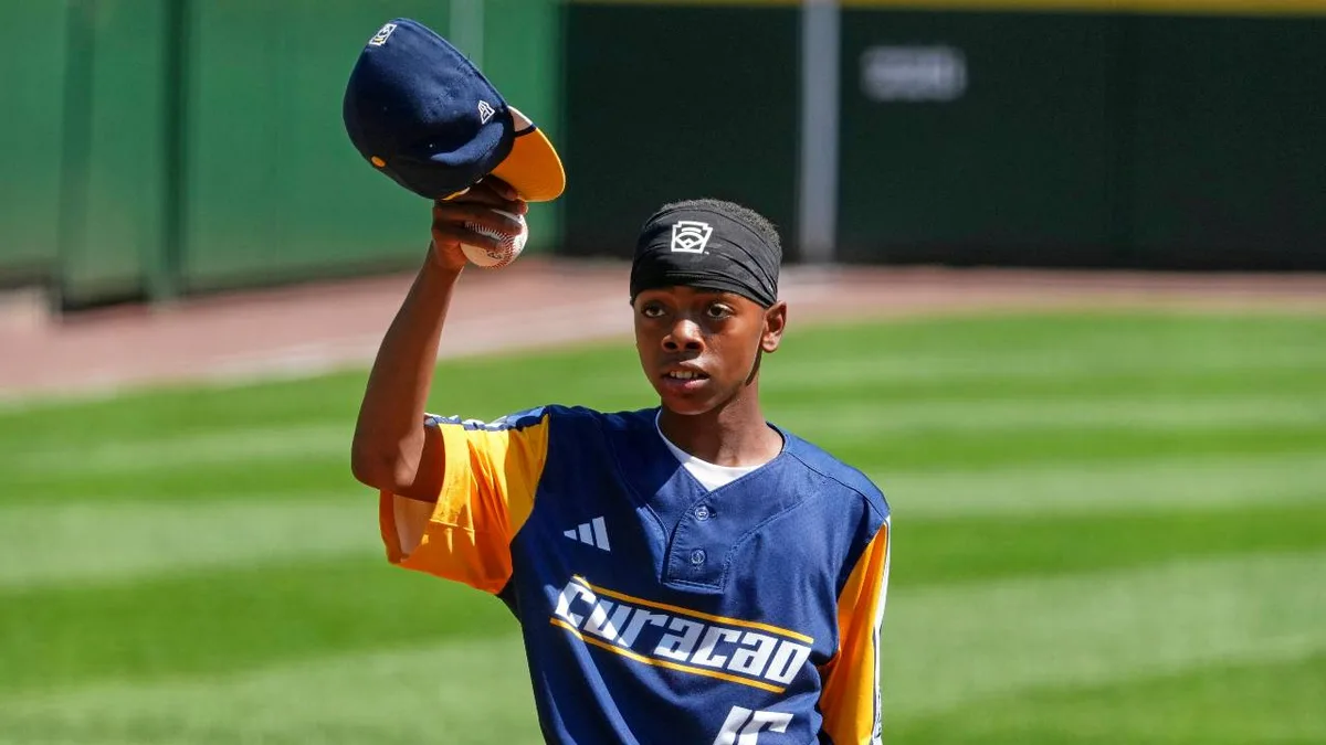 Martina’s 12 Ks lift Curacao over Japan and into LLWS championship