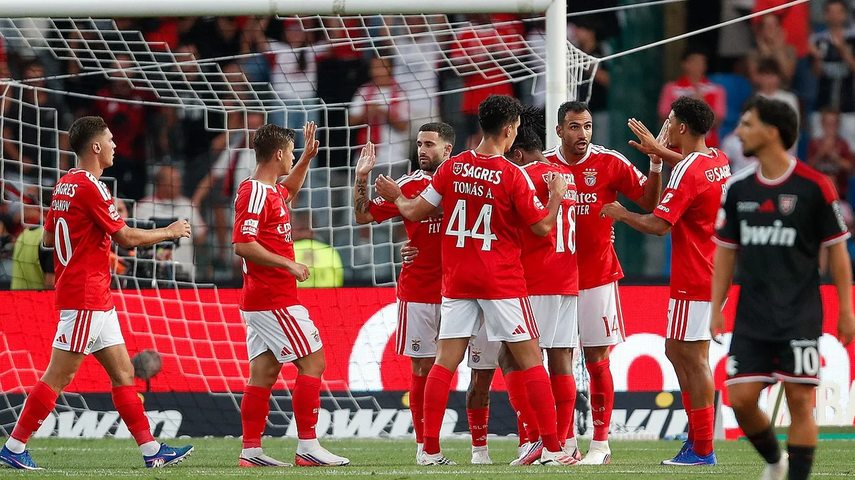 Liga Portugal (2ªJ): Resumo Casa Pia 0-7 Benfica