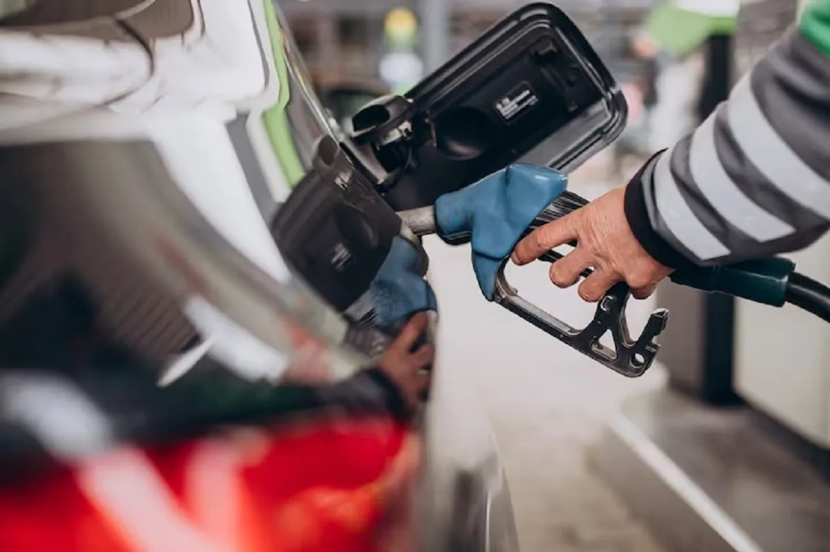 Gasolina mais barata: Senado aprova projeto que reduz preço do combustível