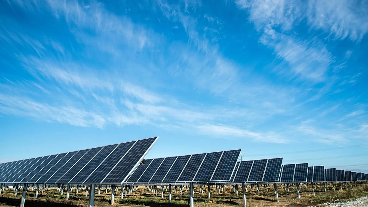 Europa: vagas de calor aumentam energia solar até 17% nos dias mais quentes
