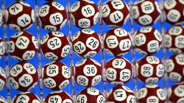 Jackpot do Euromilhões volta a "engordar". Que prémios vêm para Portugal?