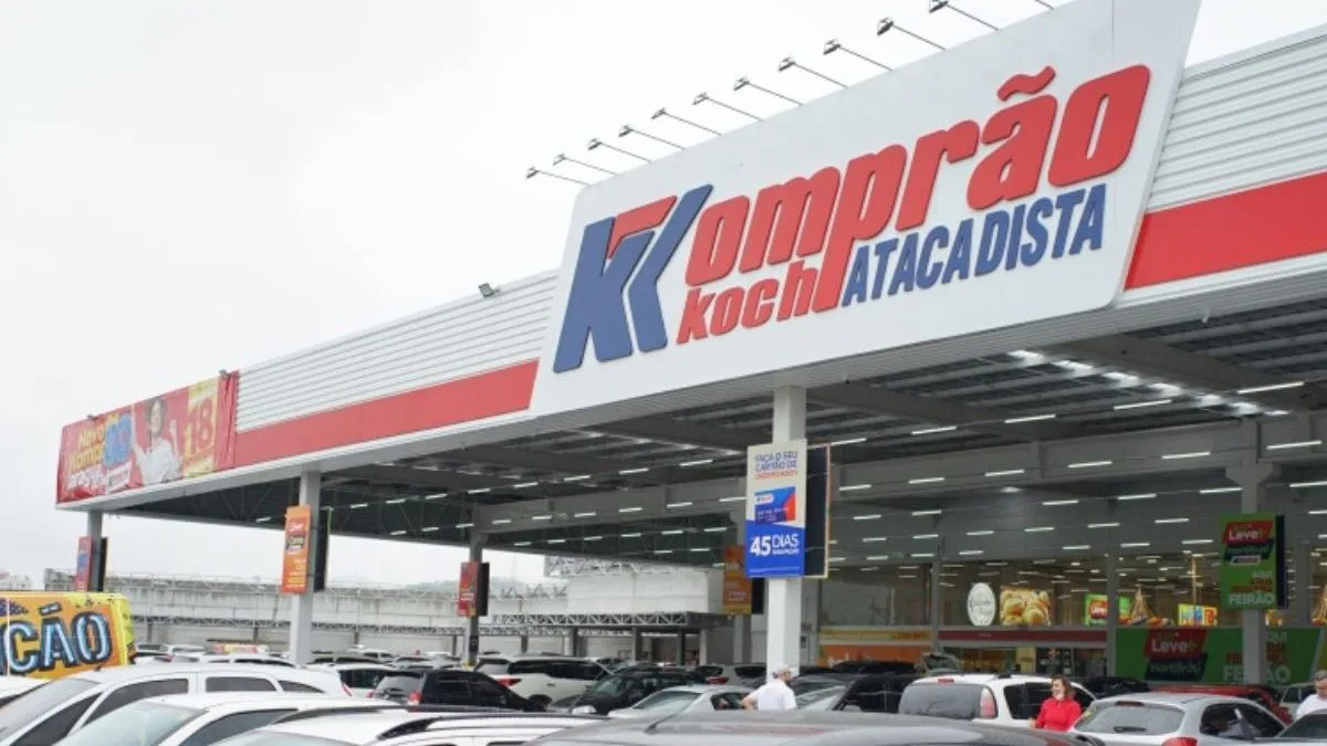 Gigante dos supermercados prepara terceira loja com 120 vagas de emprego e 10 mil m² na Capital Nacional dos Móveis
