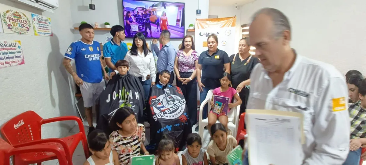 ‘Mi Pasión por Ayudar’ entrega 50 paquetes de útiles escolares en Piedras Negras para apoyar a familias en el regreso a clases