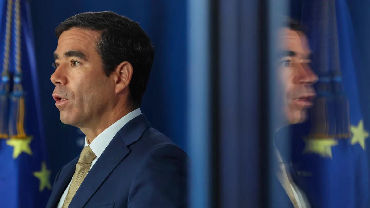 Leitão Amaro diz que trabalhadores “não querem” voltar atrás nas regras de governação na Lusa