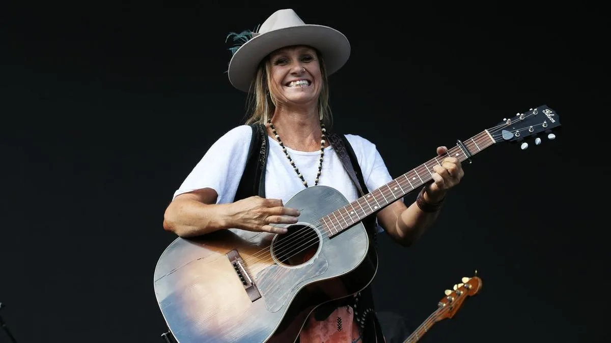 How turning 50 made Kasey Chambers a free spirit again