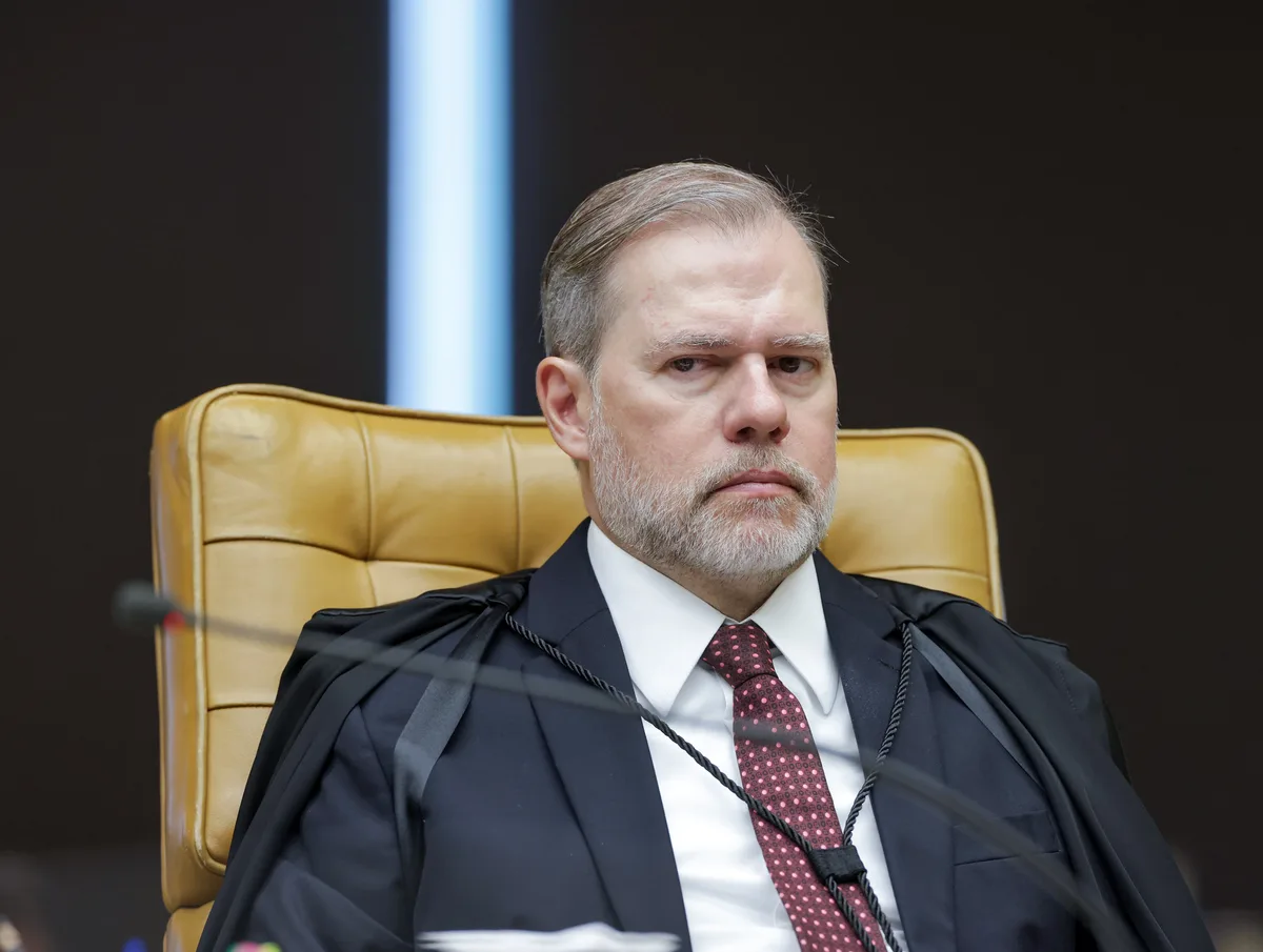 Toffoli mantém Dino em inquérito no Maranhão