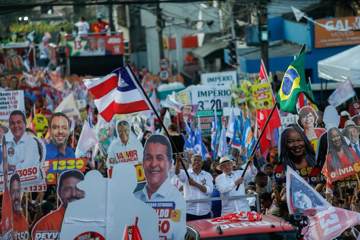 Lula ocupa ruas da Liberdade e adota estratégia contra voto 'Lula-Neto'