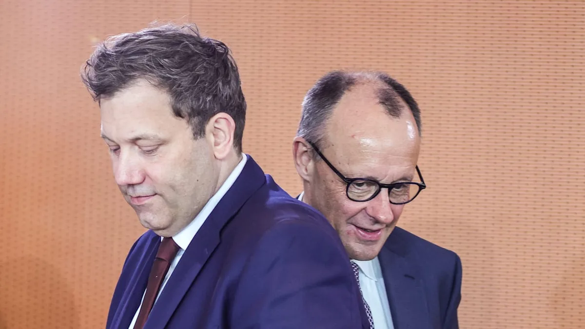 BILD-Politikchef zu Steuerplänen - „Regierung taumelt von einer Panne zur nächsten“