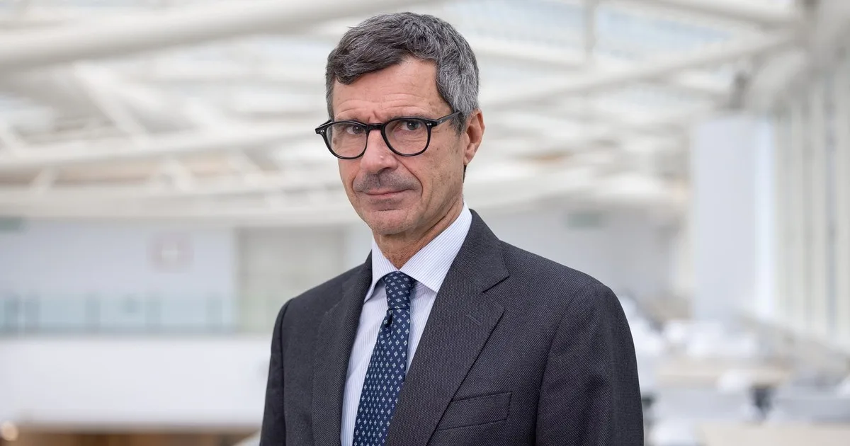 Quién es Stefano Margaritora, el cirujano que operará al papa León XIV