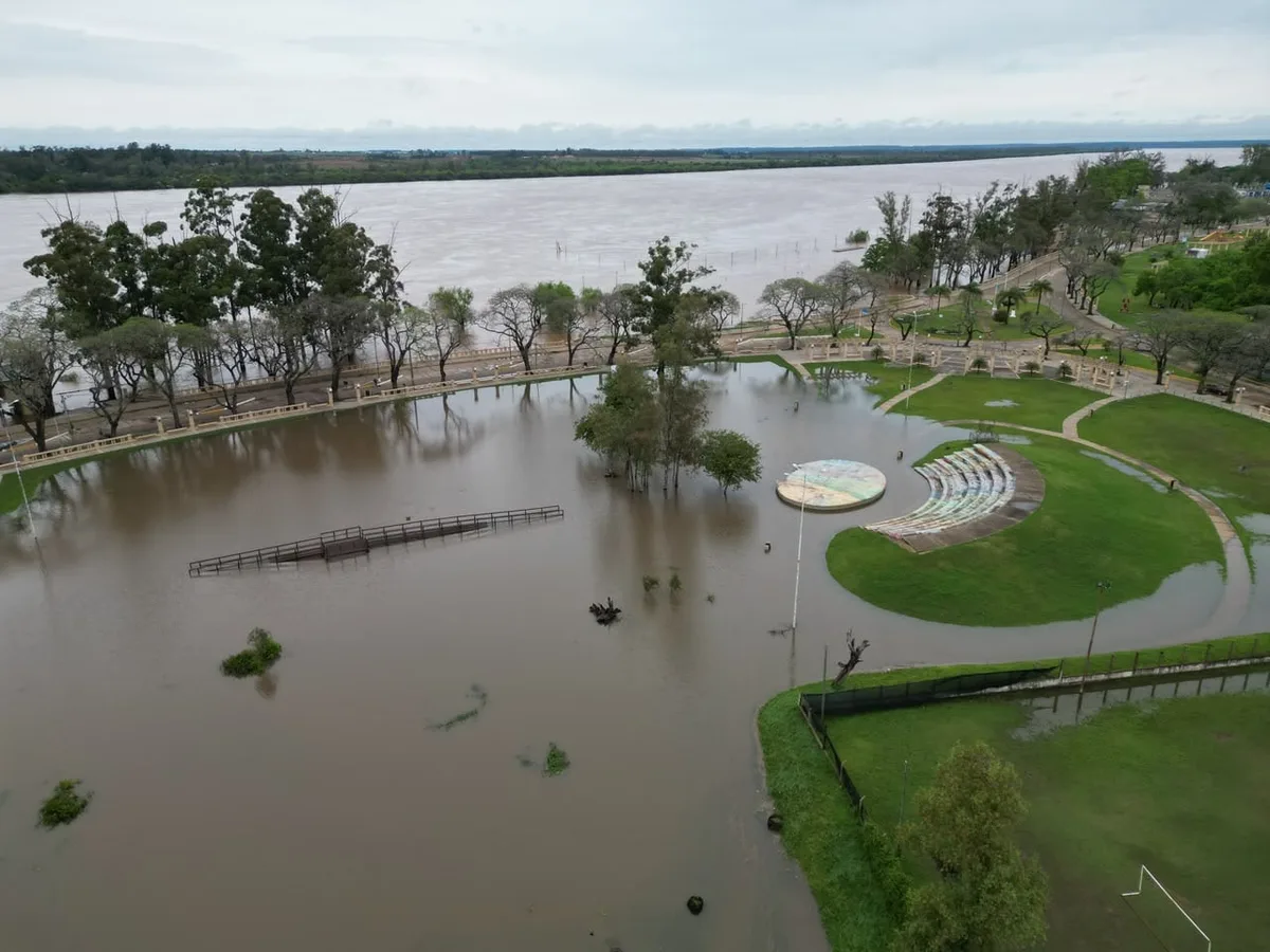 El Niño comenzó a golpear en el Litoral: ya se produjeron las primeras evacuaciones y hay restricciones para cruzar a Brasil y Uruguay